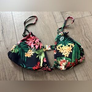 NIB: Dixxon swimsuit top: size large